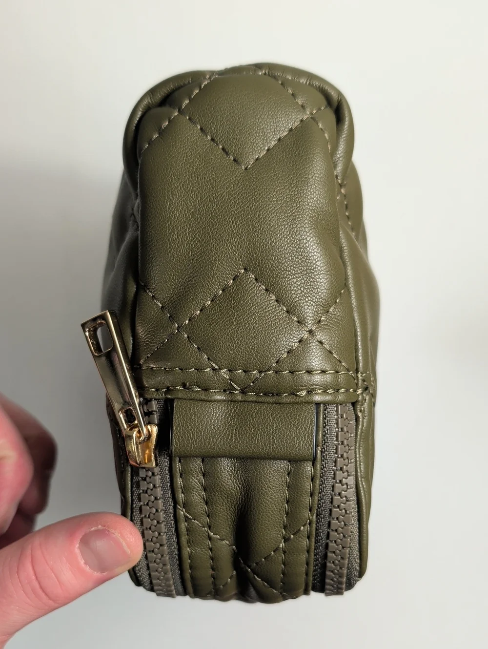 NWOT Marc Jacobs Quilted Leather Cosmetic Bag